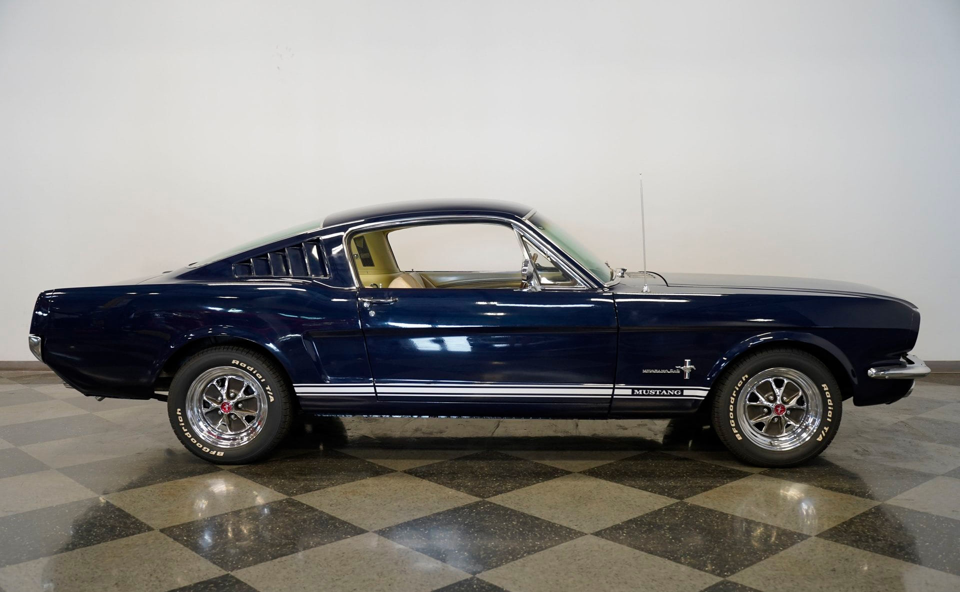 1965 Ford Mustang 2+2 Fastback